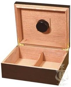 capri humidor with mahogany finish hold 25 50 cigars