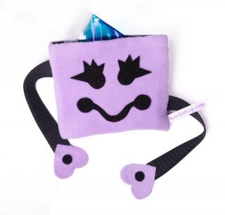 Hurtie Hug   A Childrens Hot/Cold Ice Pack Stays on Great To Ease Boo