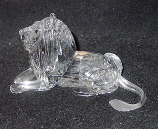 1995 Swarovski SCS Crystal Lion Inspiration Africa Figurine COA