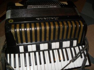 dallape super maestro double tone chamber accordion Accordian