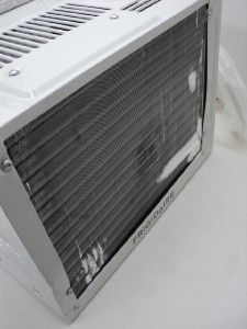 Frigidaire 5,000 BTU Room Air Conditioner (Scratch/Dent) (NOTE)