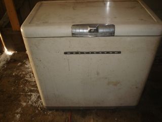 Old Vintage Kelvinator Freezer Deep Freeze Model Fr 63