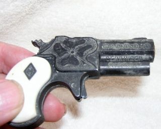 vintage 1960s hubley halco toy derringer cap gun