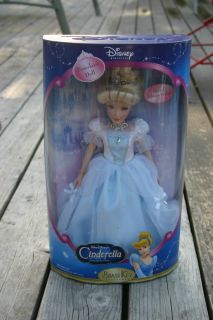 Disney Princess Cinderella Brass Key Porcelain Doll 14