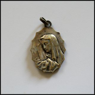  Catholic Medal ST. PEREGRINE / OUR LADY OF THE THUMB Madonna del Dito