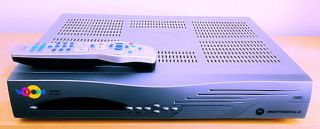 MOTOROLA VOOM HDTV DIGITAL SATELLITE RECEIVER DSR550 WITH REMOTE