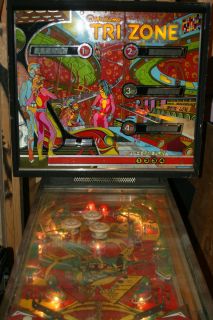 Williams Tri Zone pinball machine lights up but does not work