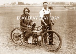 1927 Girl Woman Lady Motorcycle Racer Fay Taylour DT5 500 CC Photo