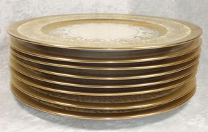 Fantastic Heinrich Edgerton Dinner Plates Heavy Gold