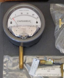 Dwyer 4025 Capsuhelic Differential Pressure Gage Kit Flow Sensor