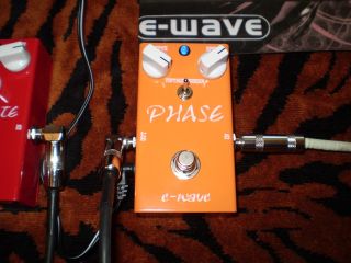 WAVE EFFECTS DUAL TOGGLE MODE PHASE TRUE BYPASS