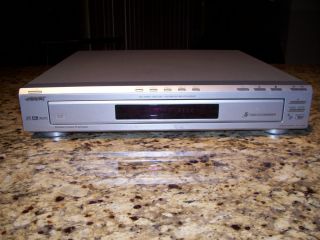 Sony 5 Disc CD DVD Player Model DVP NC60P Excellent
