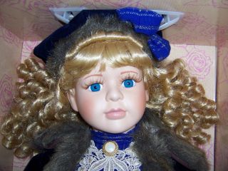  Expressions Large 30 Elizabeth Doll w Stand Puppy Box Papers