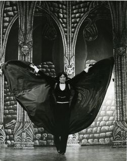 Vintage 80 Raul Julia Dracula Edward Gorey Set Dramatic Stage Photo