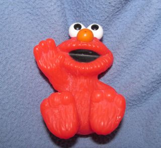   Elmo Red Monster Sitting Figurine Figure Toy Birthday Cake Topper