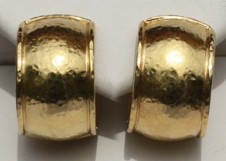 Elizabeth Locke 19k Yellow Gold Huggie Earrings 5 8in diameter 1 2 in