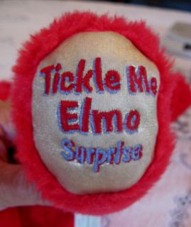 Tickle Me Elmo Surprise yr 2000 Talking Plush Doll Sesame Street Excl