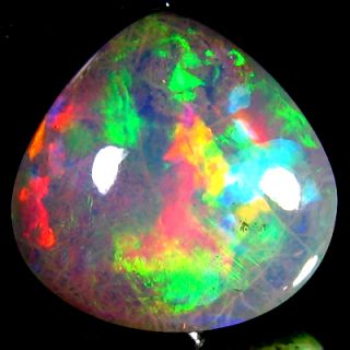  Ct Surprising Multicolor Flashing Ethiopian 100% Natural Rainbow Opal
