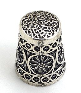 Beautiful Sterling Silver Thimble, Fingerhut ,Ditale, dedal, Made in