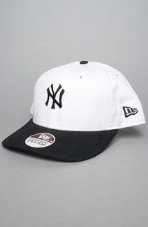 Retro Snapbacks The Yankees New Era Snapback in White Black
