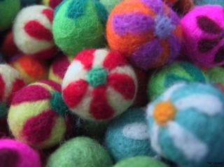 Handmade felted balls/beads with flower design~Color mix~20 pieces~ 2