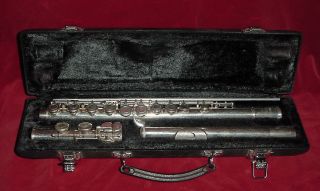 Vintage Yamaha 225SII Flute Serial #329740 A w/ original case