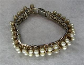 vintage faux pearl bracelet from i love lucy