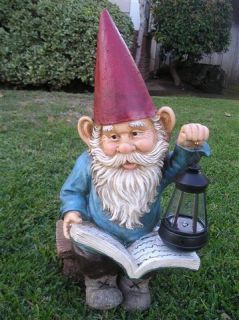 Garden Statue Reading Gnomes with Solar Light