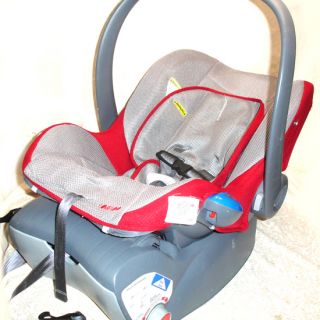 Combi Tyro 8000 Infant Rear Facing Car Seat in Crimson Tyro Base