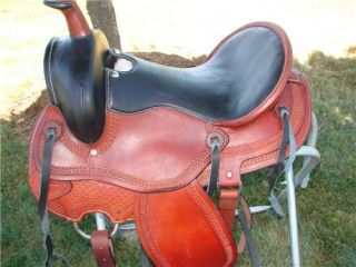  seat.Well padded for a comfy ride.THE TREE IS GAITED MEDIUM TO NARROW