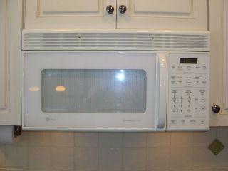 GE General Electric Profile Spacemaker XL Microwave Oven White Over