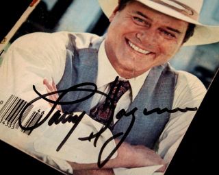  Signed Autograph COA UACC Button J R Ewing Beer Dallas Frame