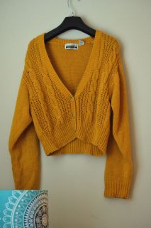 Vintage Mustard Yellow Gold Cable Knit Cropped Vneck Sweater Cardigan