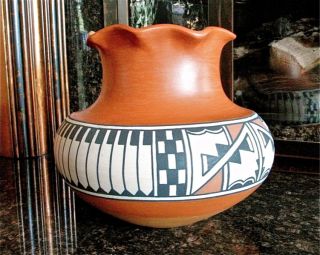 Gilbert Atencio San Ildefonso Pueblo Native American Indian Pottery