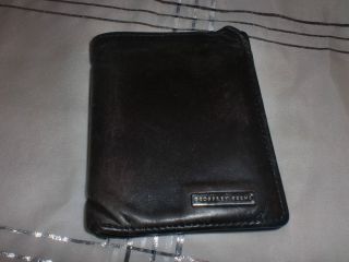 Used Geoffrey Beene Passcase Soft Brown Leather Card Holder ID Cash