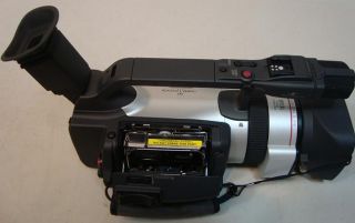 Canon GL2 3 CCD Camcorder NTSC 20x Zoom