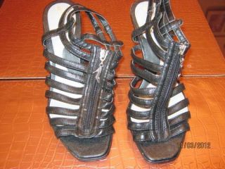 NWT GOMAX BAHAMAS MAN MADE STRAPPY RED SOLED STILLETO SANDALS SIZE 8M