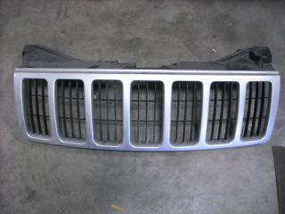 05 06 07 Jeep Grand Cherokee Front Grille