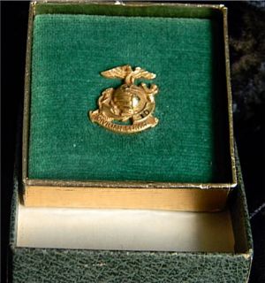 WW2 vintage 10 year civilian service EGA Eagle Globe Anchor badge/pin