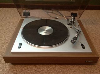 Yamaha YP 701 Turntable