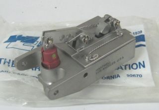 nos hartwell h435 25 aircraft latch assembly this is an unused latch