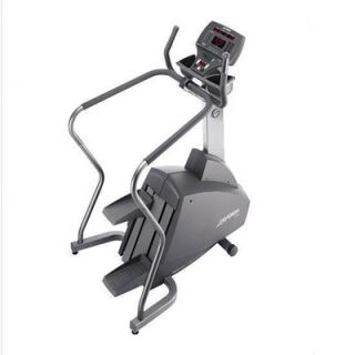 Stairmaster SM5 StepMill with 2 Window LCD Console   150005 D1