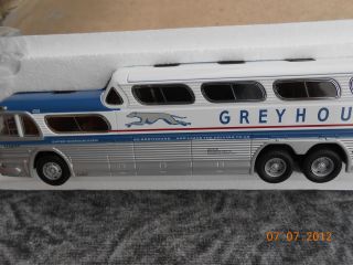 Greyhound Bus 50s Scenicruiser Corgi COA RARE