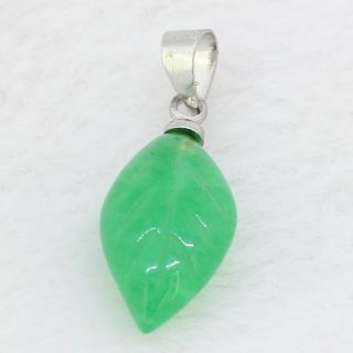 Green Jade Apple Leaf Pendant