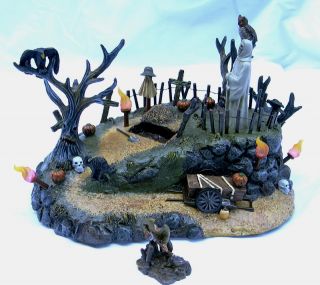 HAWTHORNE VILLAGE THE BURIAL SITE MONSTERS UNIVERSAL STUDIOS LIGHTED