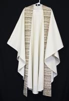 Cream CHASUBLE by The HOLYROOD GUILD w Stole, Clergy Priest Vestments
