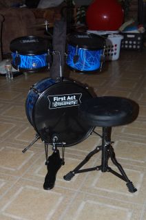 Kids Size First Act Discovery Drum Set with Seat