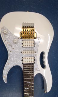 Ibanez V7 Jem White Electric Guitar with Hardshell Case