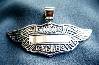  Silvertone Pendant with Wings Unisex Men and Women 3 Inches