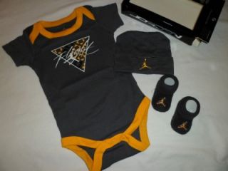 Nike Air Jordan Baby Infant Boys Onesie Romper Set Hat Shoes Booties